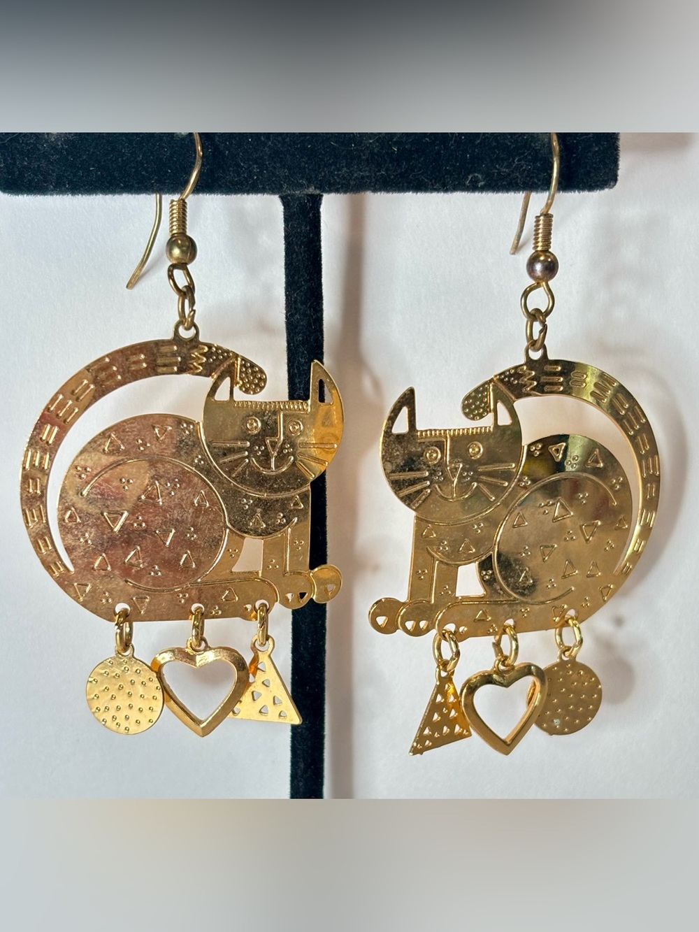Vintage Cat Dangle Earrings Gold Tone Geometric Heart Charm Pierced 1990s INF